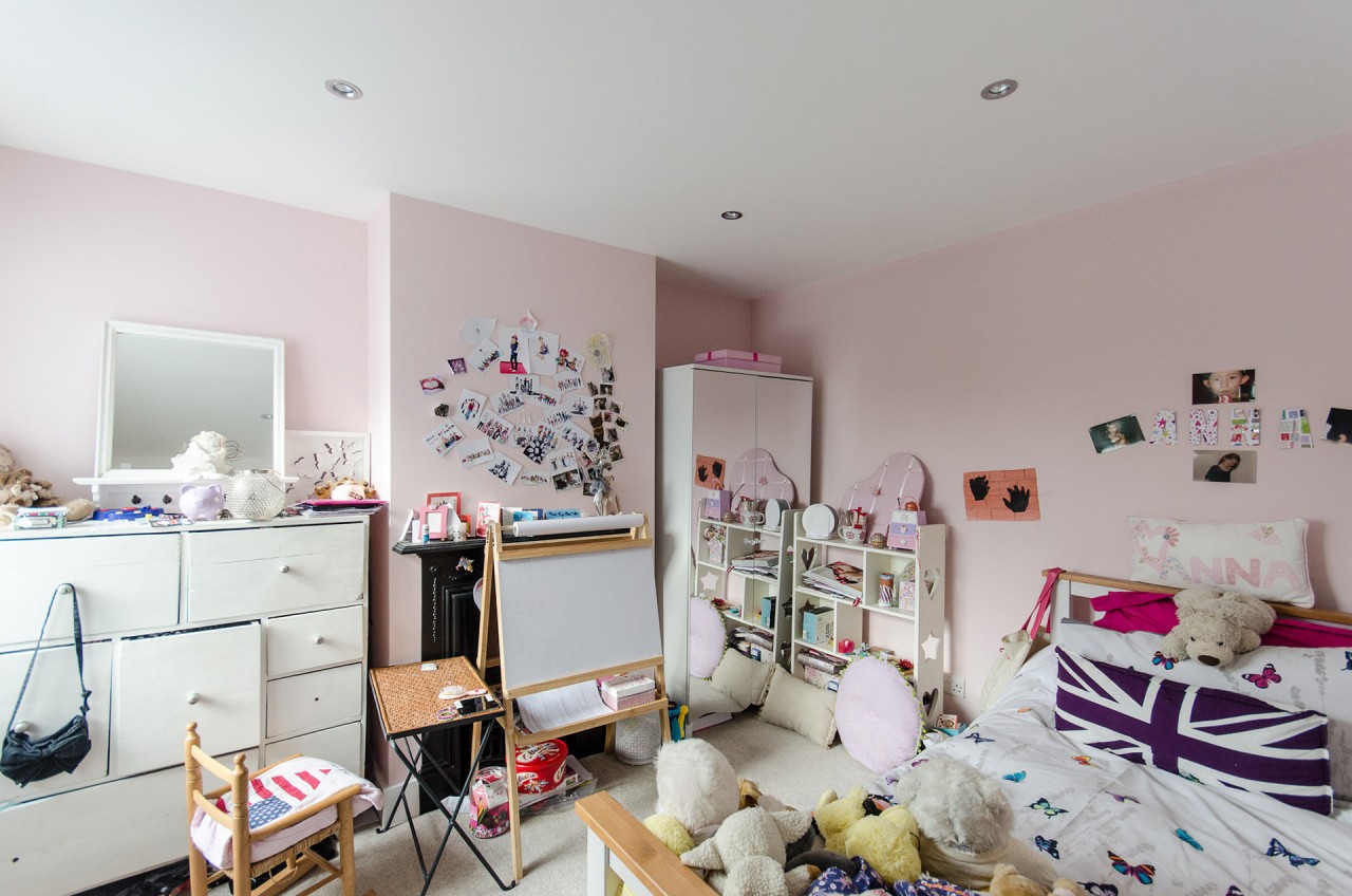 A great new girly bedroom